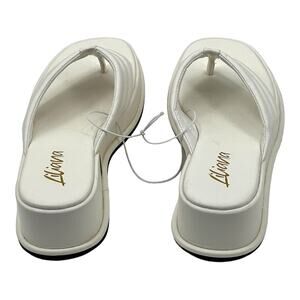 Liliana Women's Size 8 Platform Flip Flops White Sandals Casual Summer NWOT